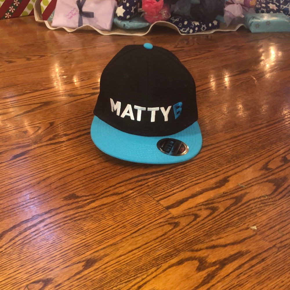 SUPER CUTE MATTYB HAT